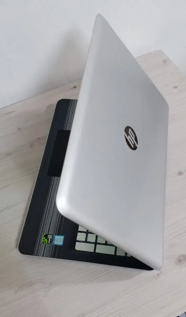 HP Pavilion Gaming Laptop / i7-7700HQ / GTX 1050