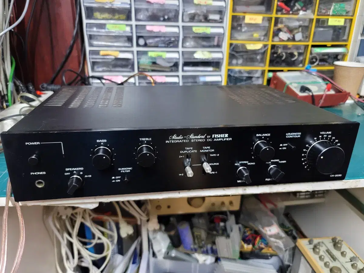 FISHER.DC. AMPLIFIER. CA-2030