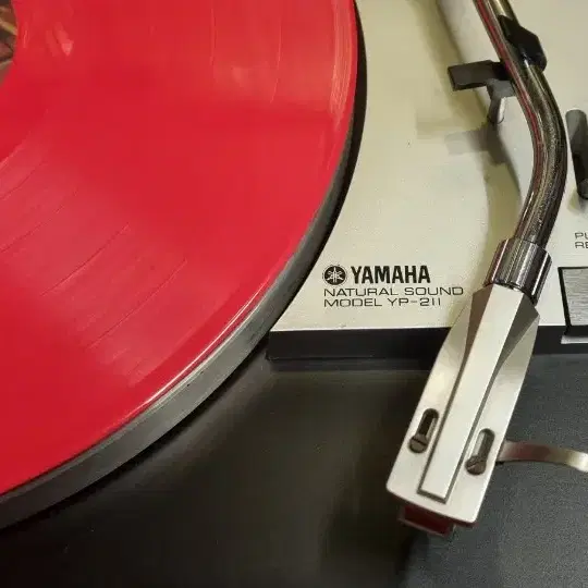 빈티지 턴테이블 YAMAHA YP-211