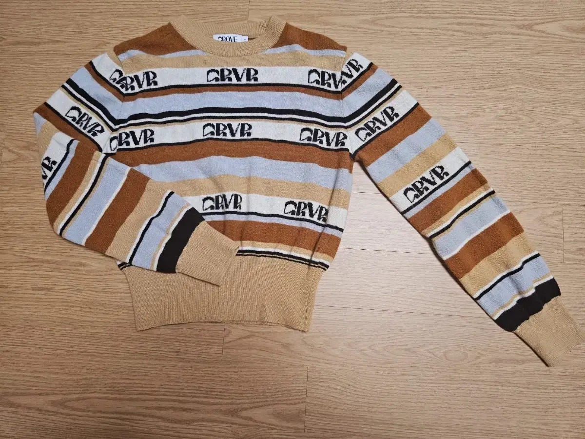 Grove 그로브  22F/W GRVR knit