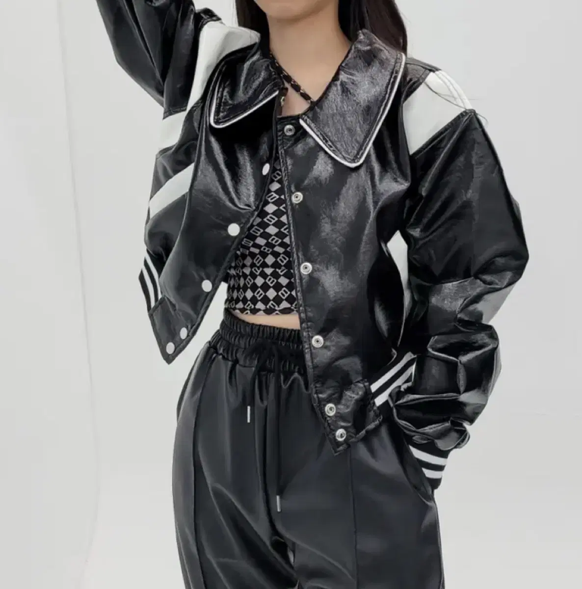 Black) Glossy Bar City Jacket Blouson Enamel Jacket Cropped Leather Baseball Jacket Able