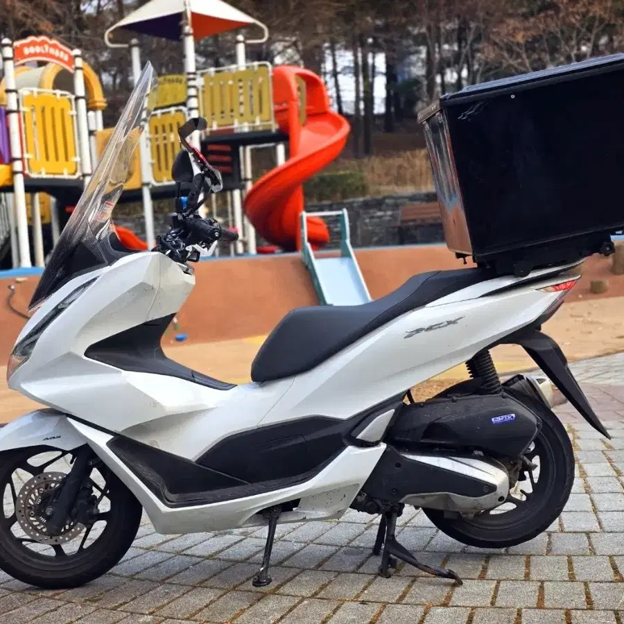 23년식 PCX125 ABS 배달세팅 팝니다