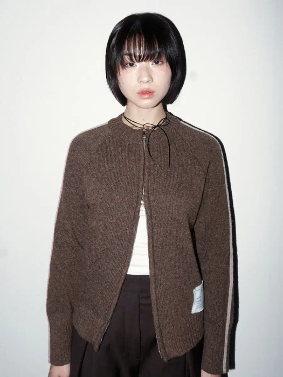 오피쉬 Raglan Knit Zip Up Cardigan, Brown