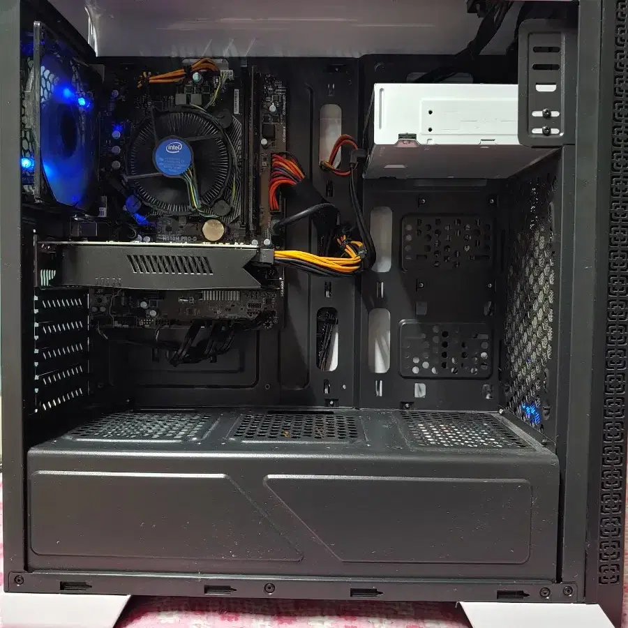 컴퓨터 pc I3 6세대 본체