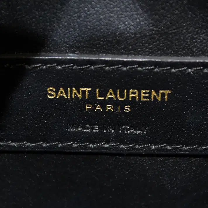 [중고명품다올] 생로랑 YSL LE 5A7 스몰 호보 숄더백 713938