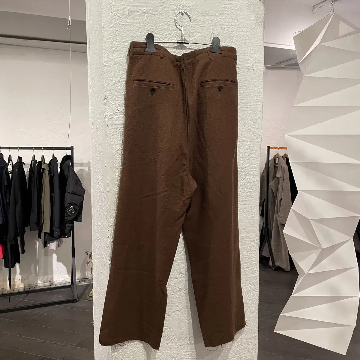 오라리 17aw 울 슬랙스 브라운