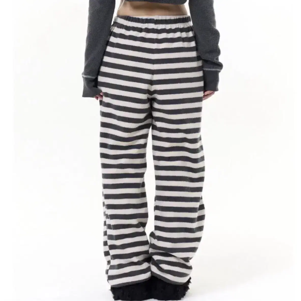 탠스댄스 pahisum 파히섬 Soft stripe pants 차콜 팬츠