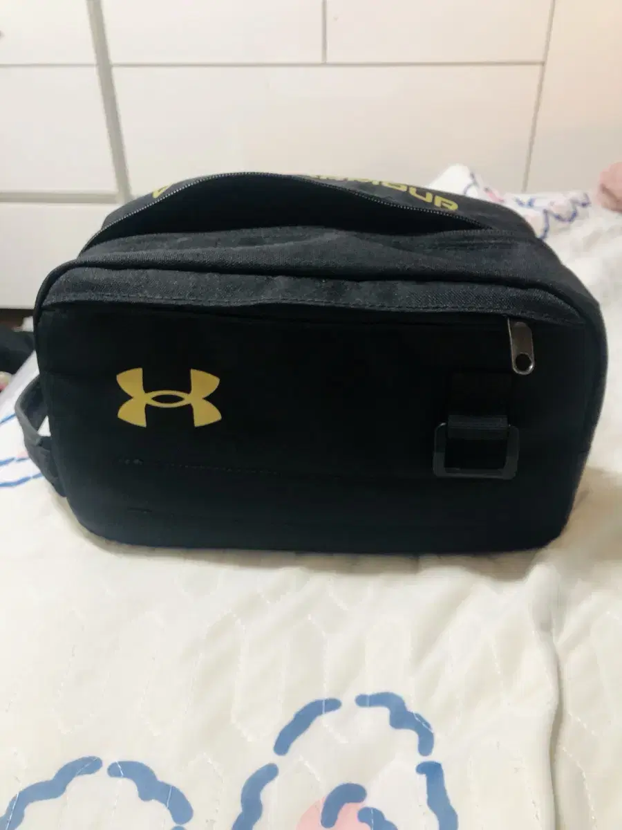 Under Armour Handbag Clutch