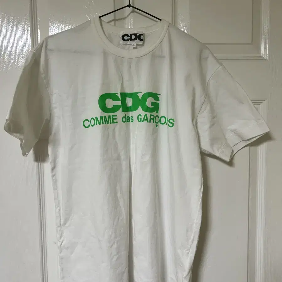 xl)cdg 꼼데가르송 반팔 네온 그린