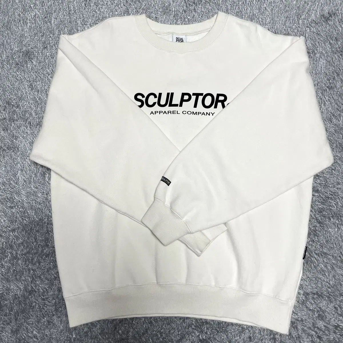 SCULPTOR SWEATSHIRT M