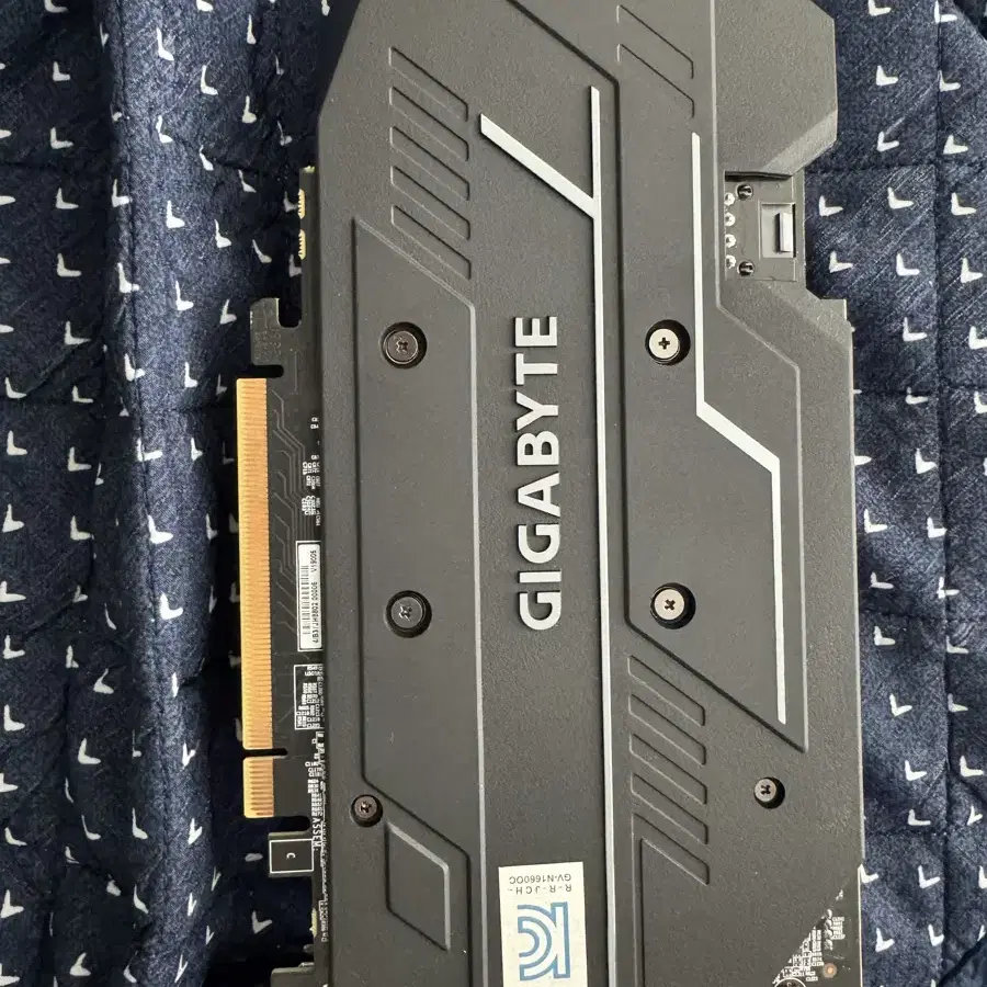 기가바이트 그래픽카드 GTX1660 OC 6GB 팝니다