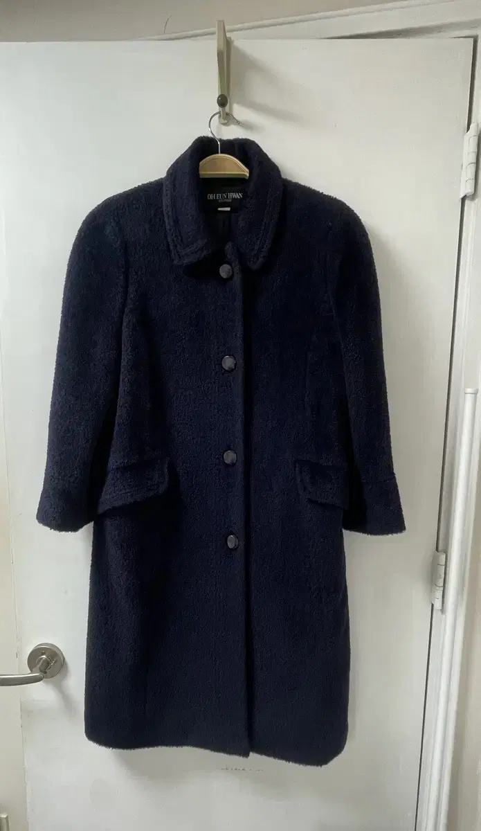 Oh Eun-hwan Boutique Alpaca Code (Navy)