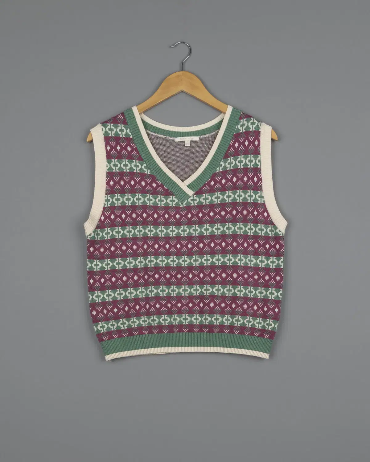 Plastic Island Knit Vest S