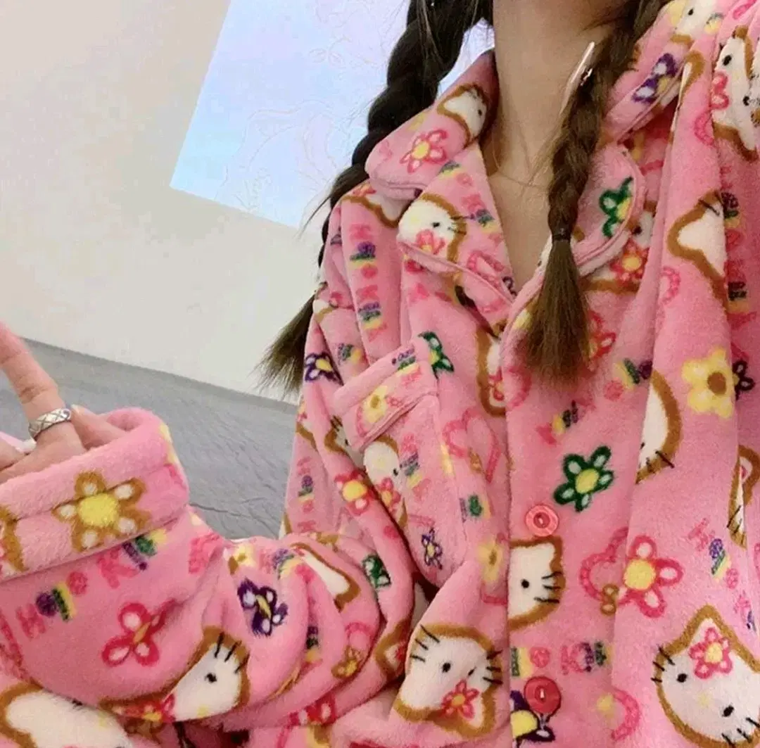 Flower Kitty Sleepwear Set (New Product)