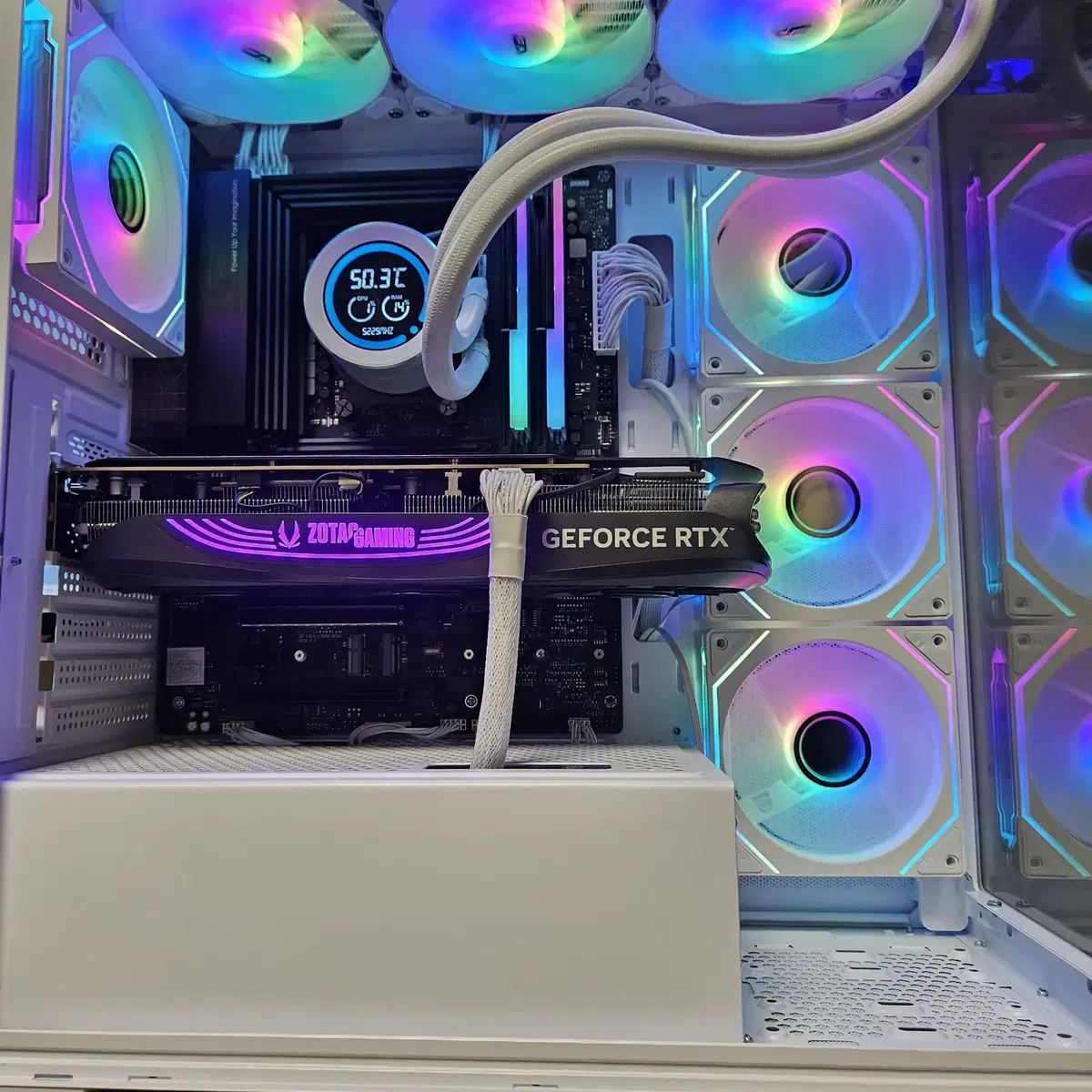 9800x3d, b650, rtx4080 super 하이엔드급 본체