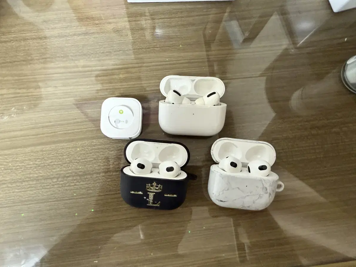 AirPods Pro 1. AirPods 3 2ea