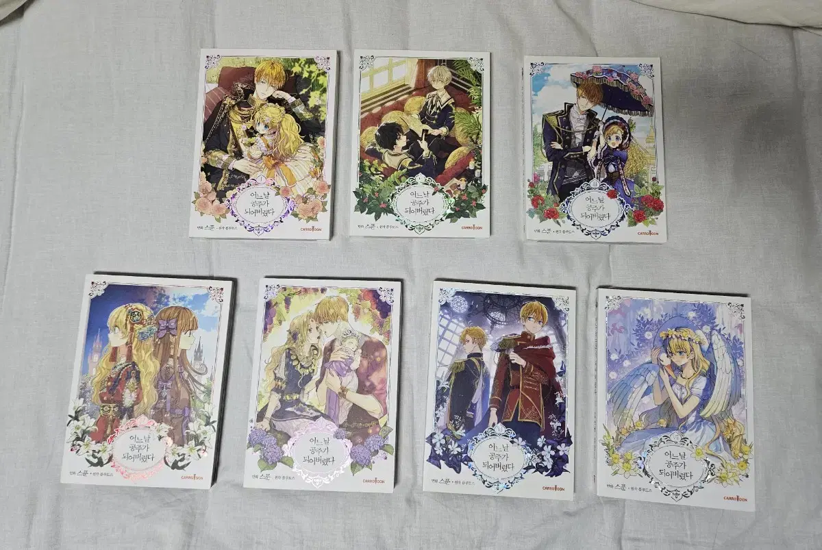 (Sold out) Webtoon One Day, I Became a Princess WTS (Volumes 1-7)