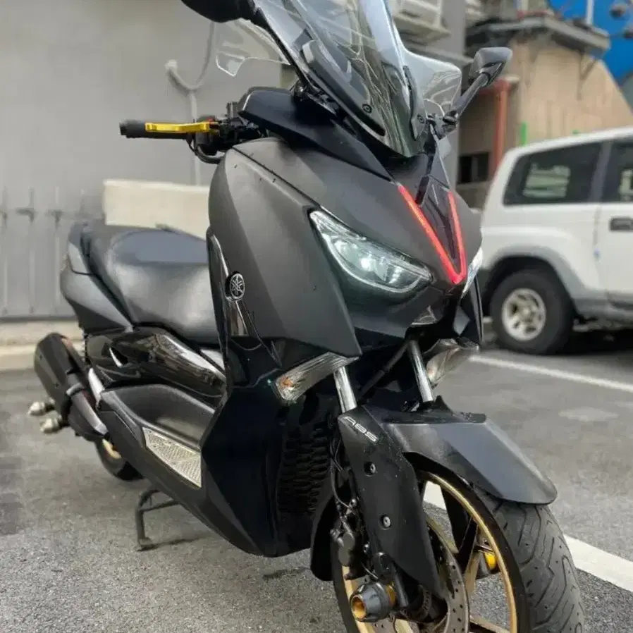 xmax300 20년식