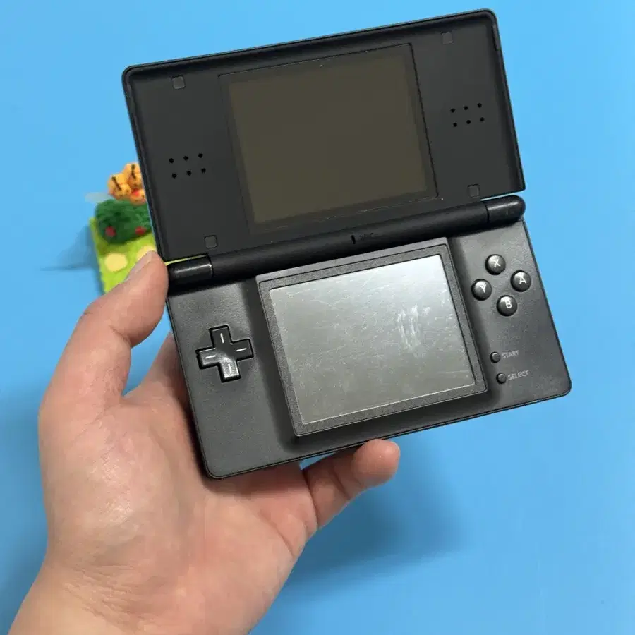 닌텐도 DS LITE 블랙 (국내정발 , 풀구성 , 작동이상무)