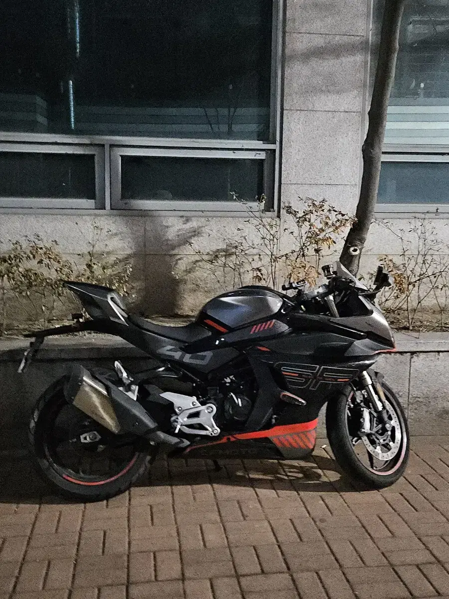 CFMOTO 450SR 야마하r3 닌자400 cbr500r mt9대차