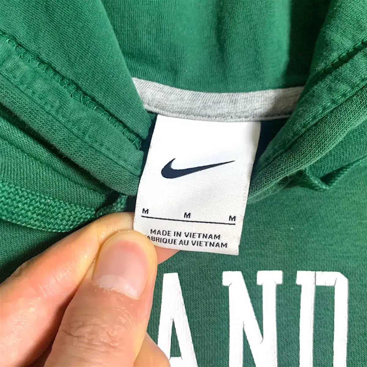 [M] Nike Cleveland hoodie