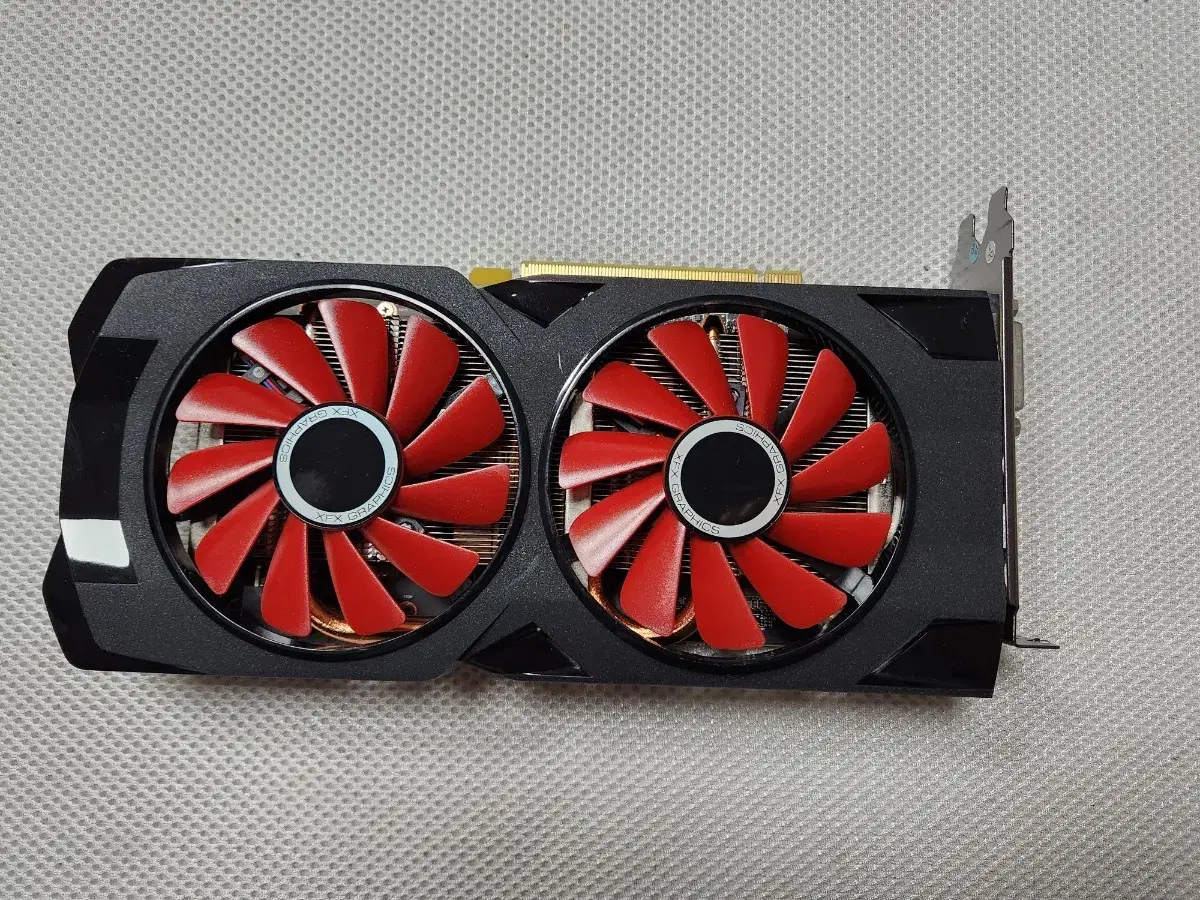 XFX RX570 4G VGA CARD