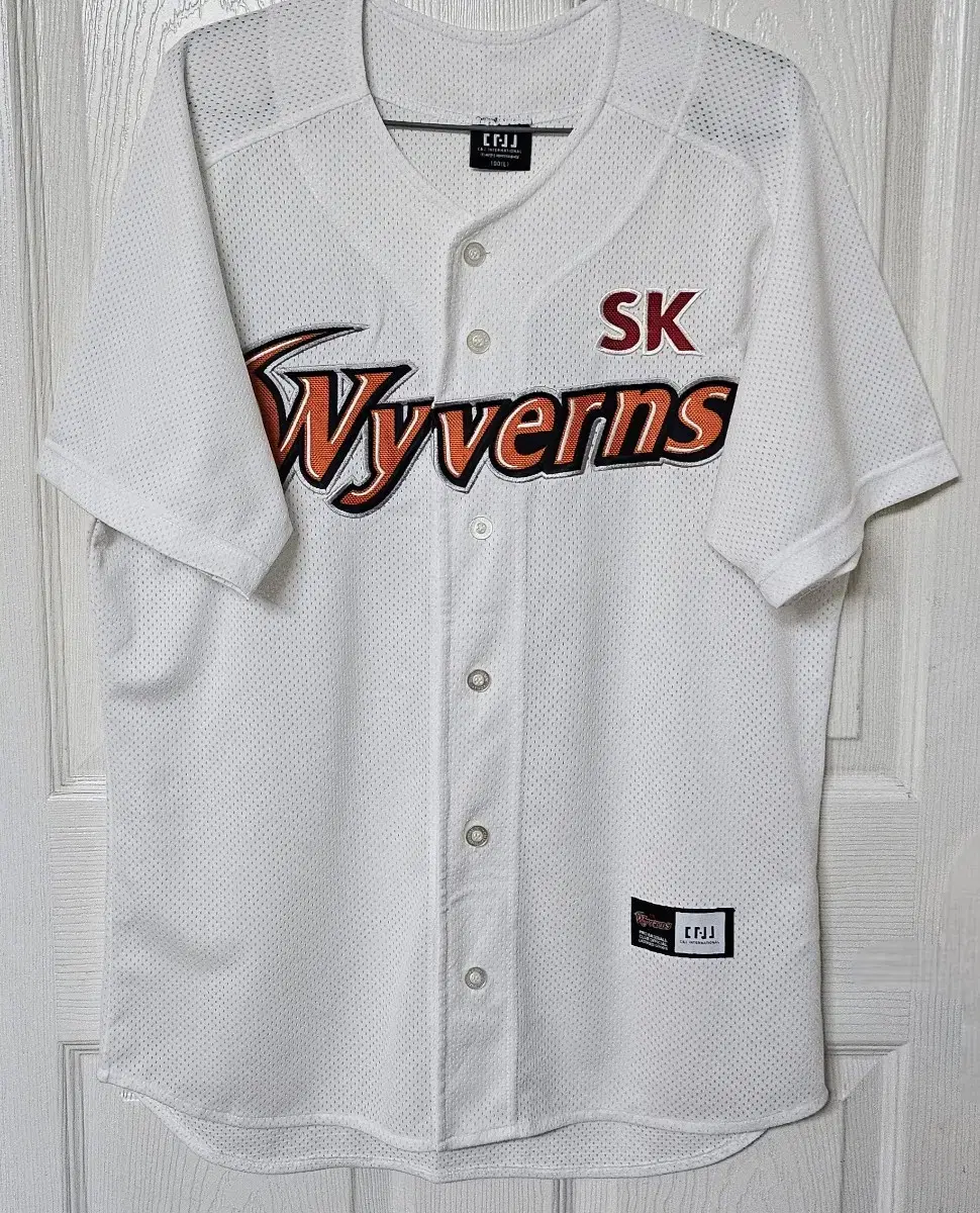 [100] SK Wyverns (SSG Landers) Home Jersey