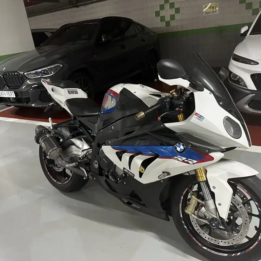 BMW S1000RR 오토바이