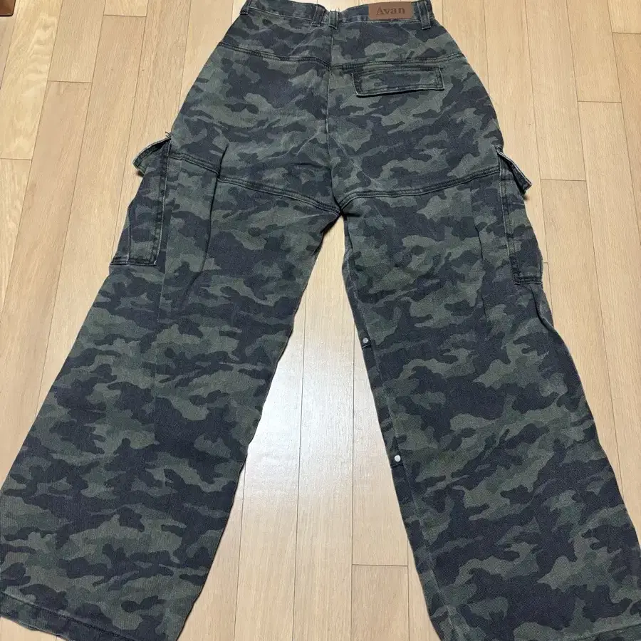 Side Big Cargo Pants CAMO 어반드레스