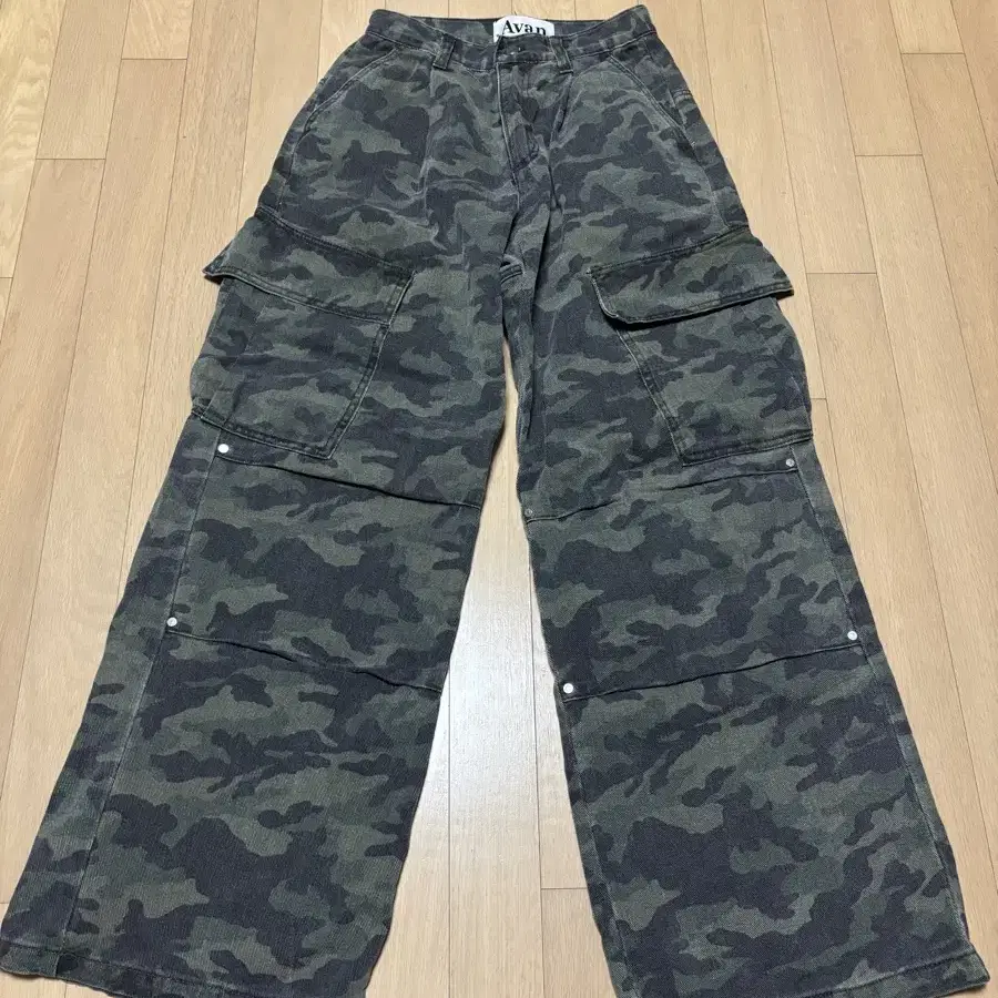 Side Big Cargo Pants CAMO 어반드레스