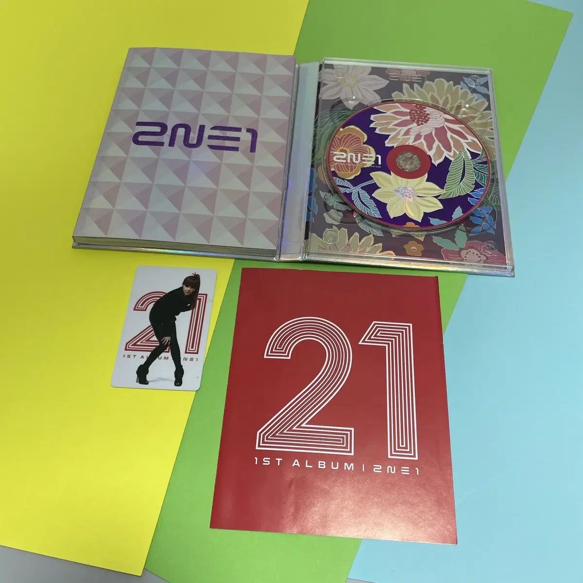 [중고음반/CD] 걸스힙합 YG 투애니원 2NE1 1집 To Anyone