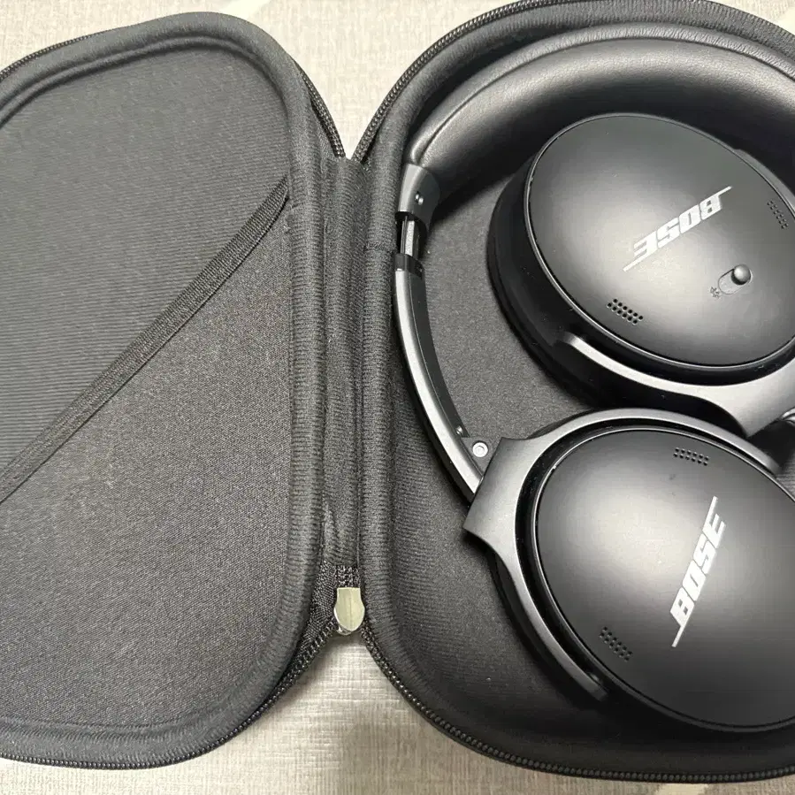 BOSE-QC45