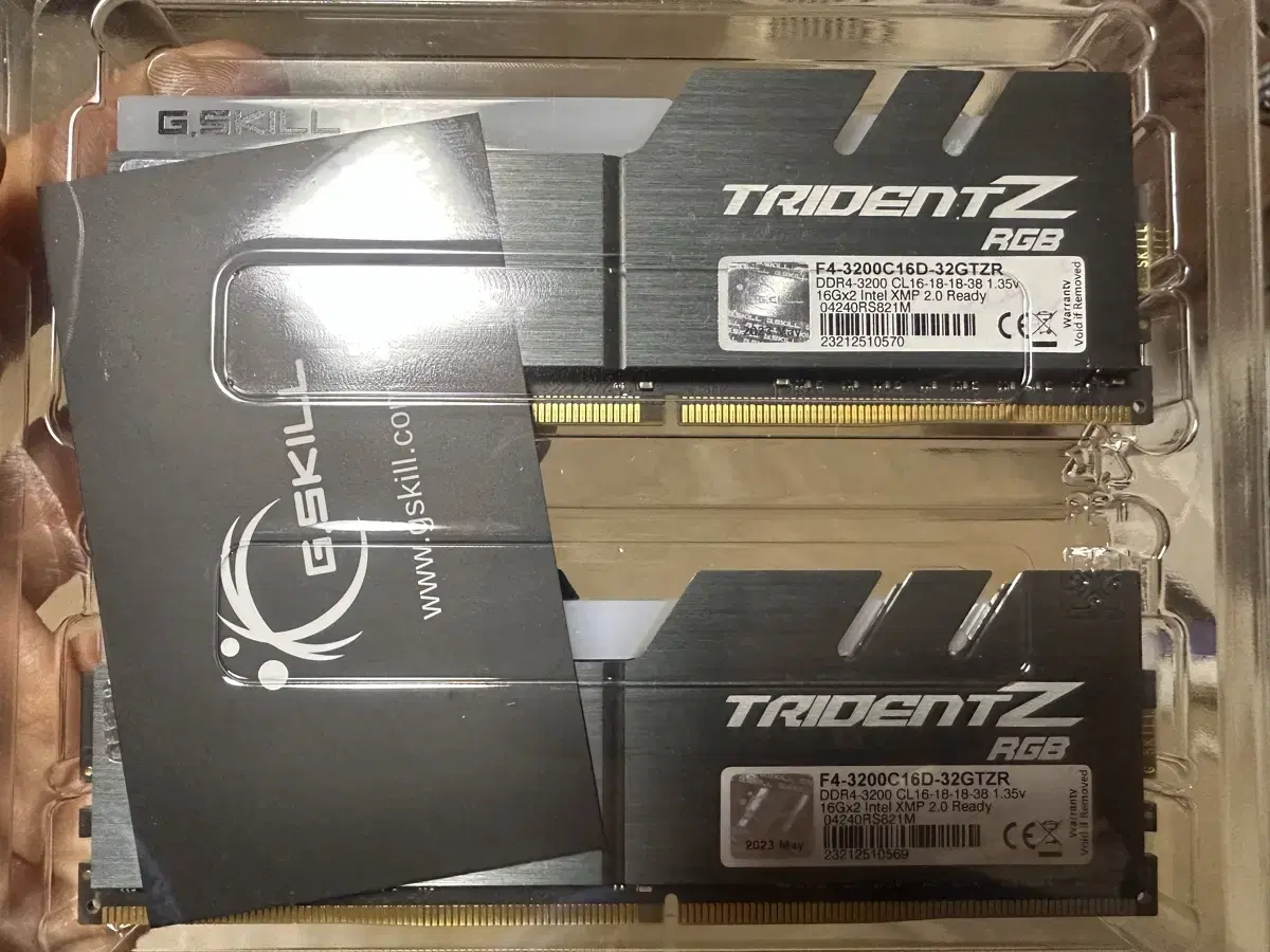 Gskill DDR4 3200 CL16 32G(16x2) 팝니다