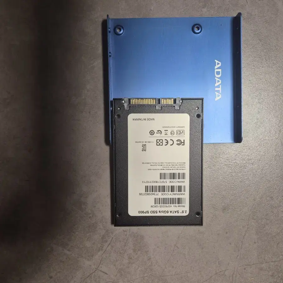 ADATA ssd 128g 윈도우 10 새로설치 상테 좋습니다