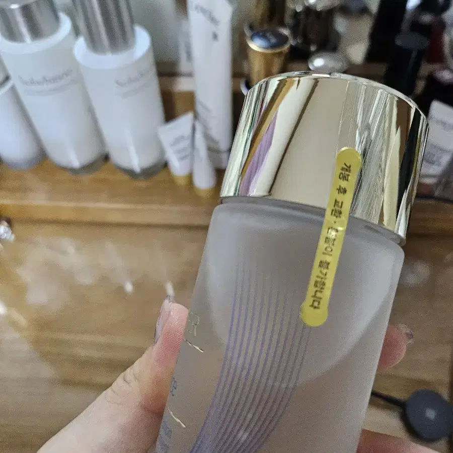 새상품 에스티로더 마이크로 에센스 200ml