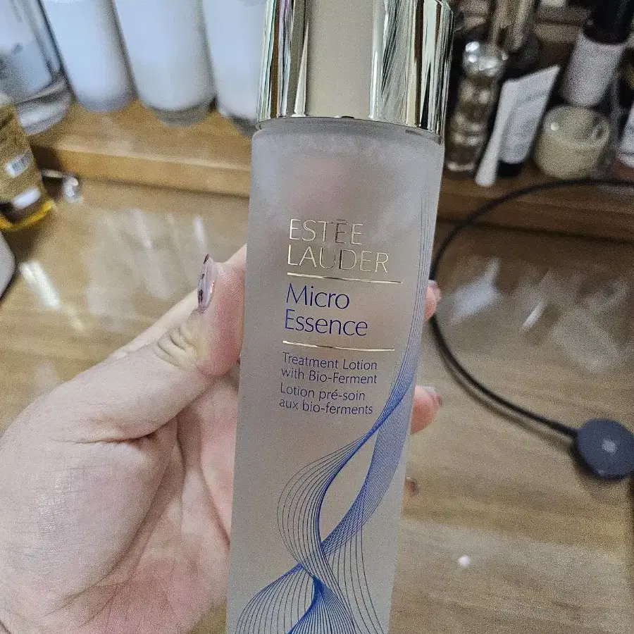 새상품 에스티로더 마이크로 에센스 200ml