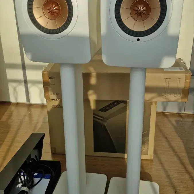 스피커(KEF LS50W2)+정품스탠드