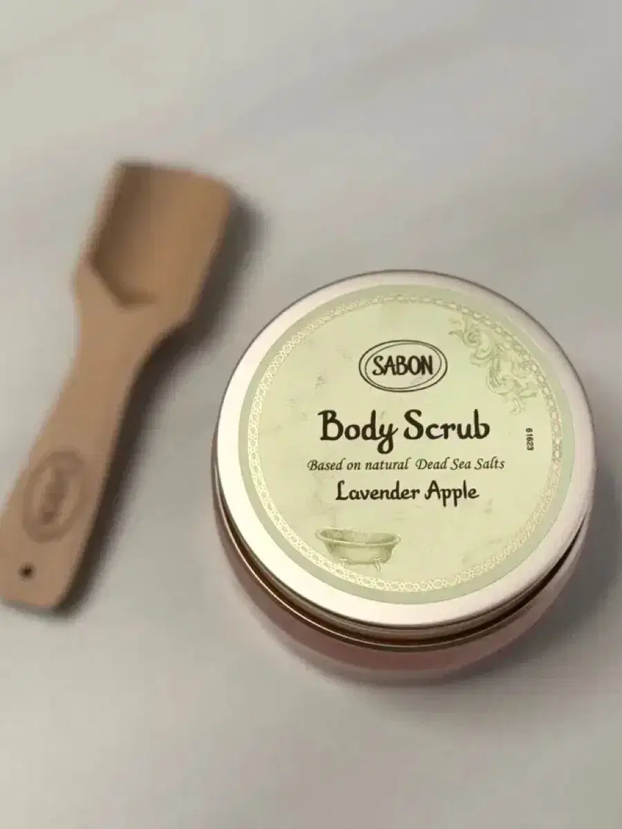 Saboon Body Scrub Lavender Apple 200g+Wood Scoop