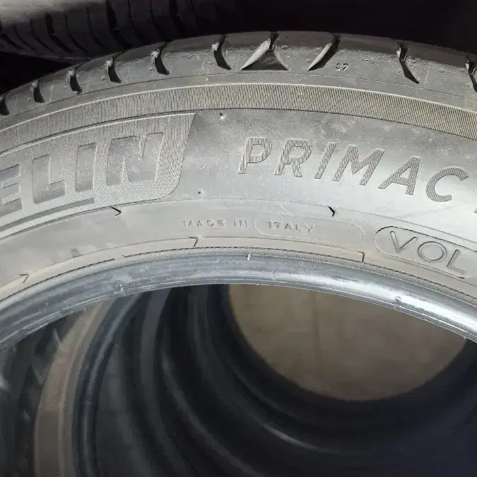 235/50R19 중고 미쉐린 타이어 4개 판매