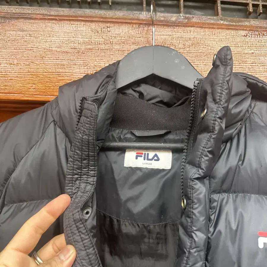 완즈이 따뜻) FILA 휠라 롱패딩 라지 사이즈 판매