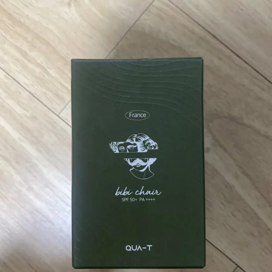 QUA-T 비비체어 프랑스 비건 파운데이션