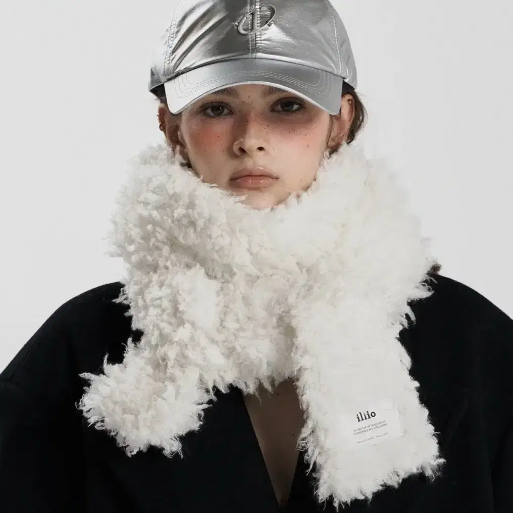 일리오 FLUFFY MUFFLER (WHITE)