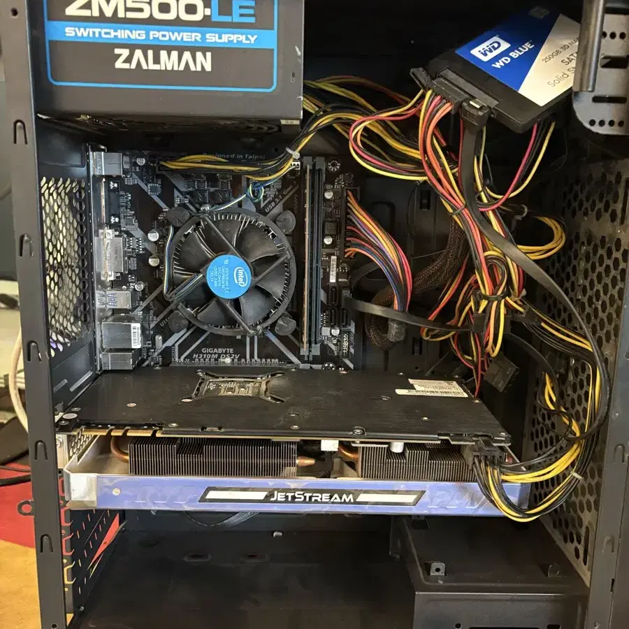 i5-9600k 16g gtx1070 ssd250g