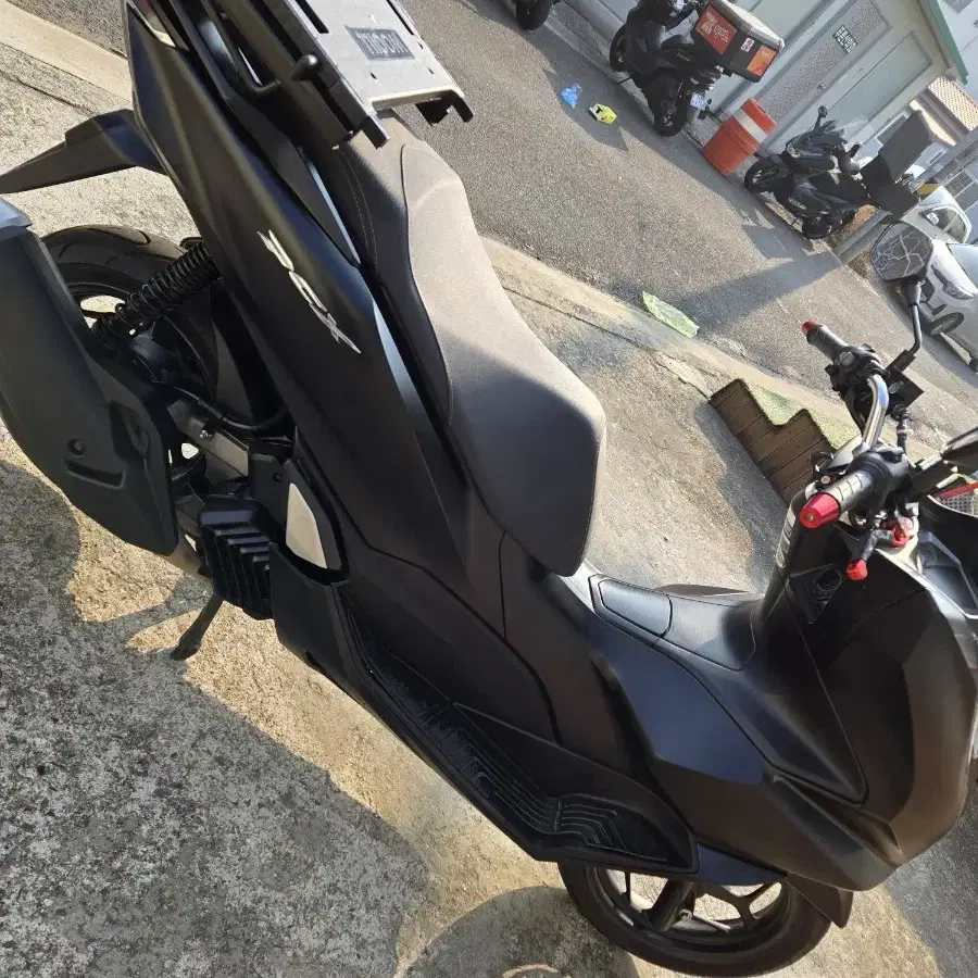 PCX 22년식