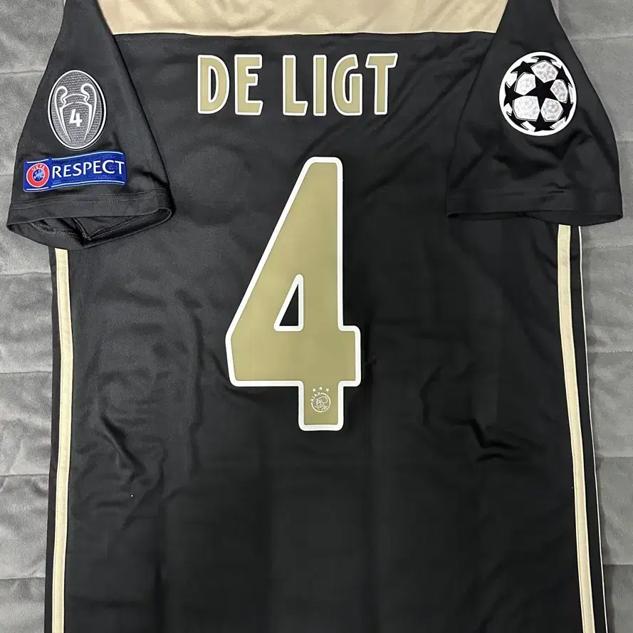 BNWT 아약스 18/19 마테이스 더리흐트