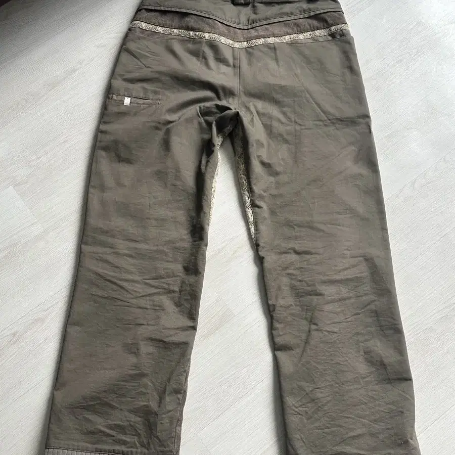 [4] XLIM EP.3 02 trousers brown