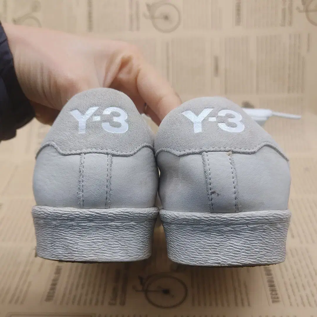 Y-3 슈퍼노트 여성스니커즈240