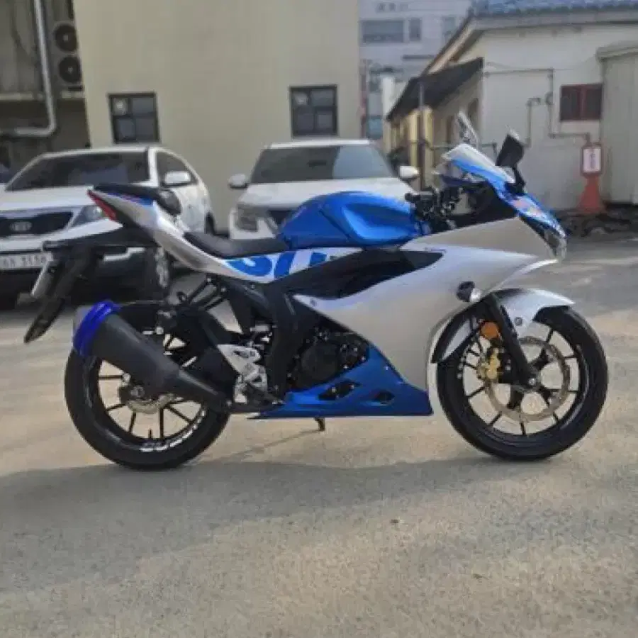 스즈키 GSX R125