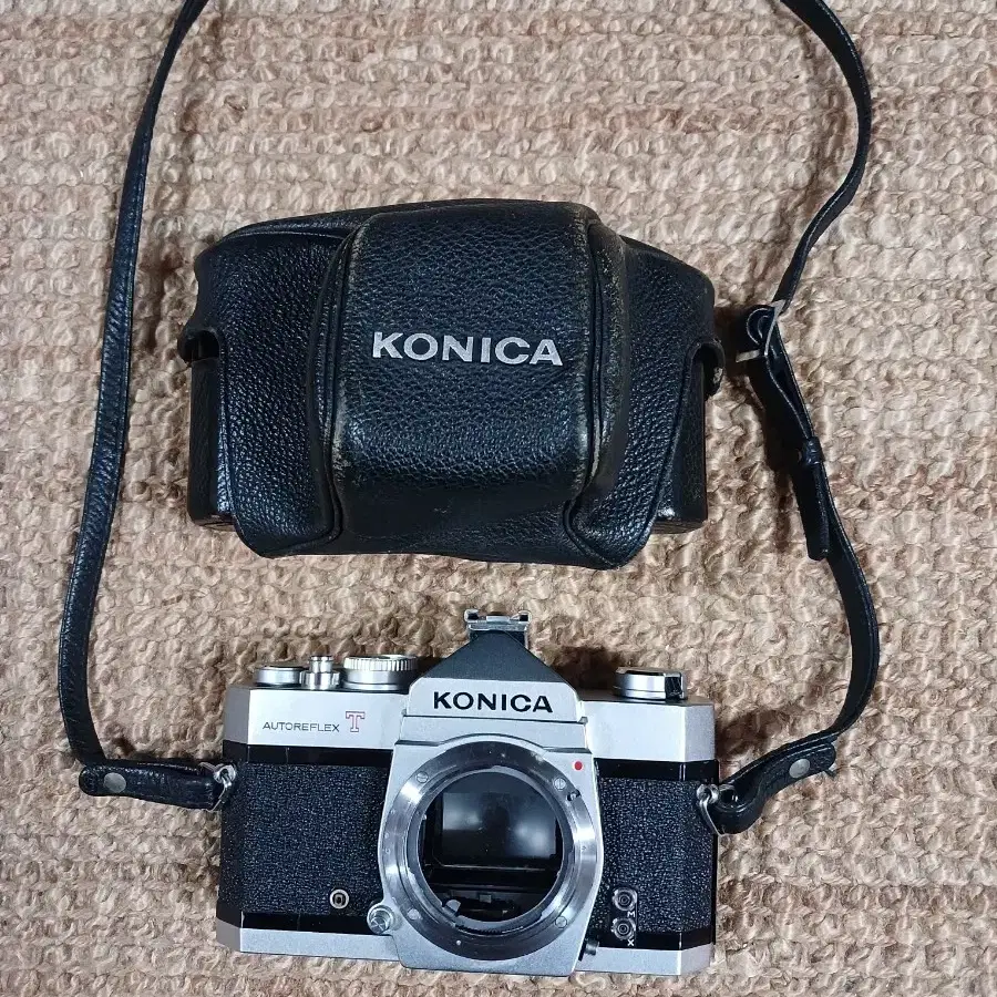 KONICA T 필림카메라