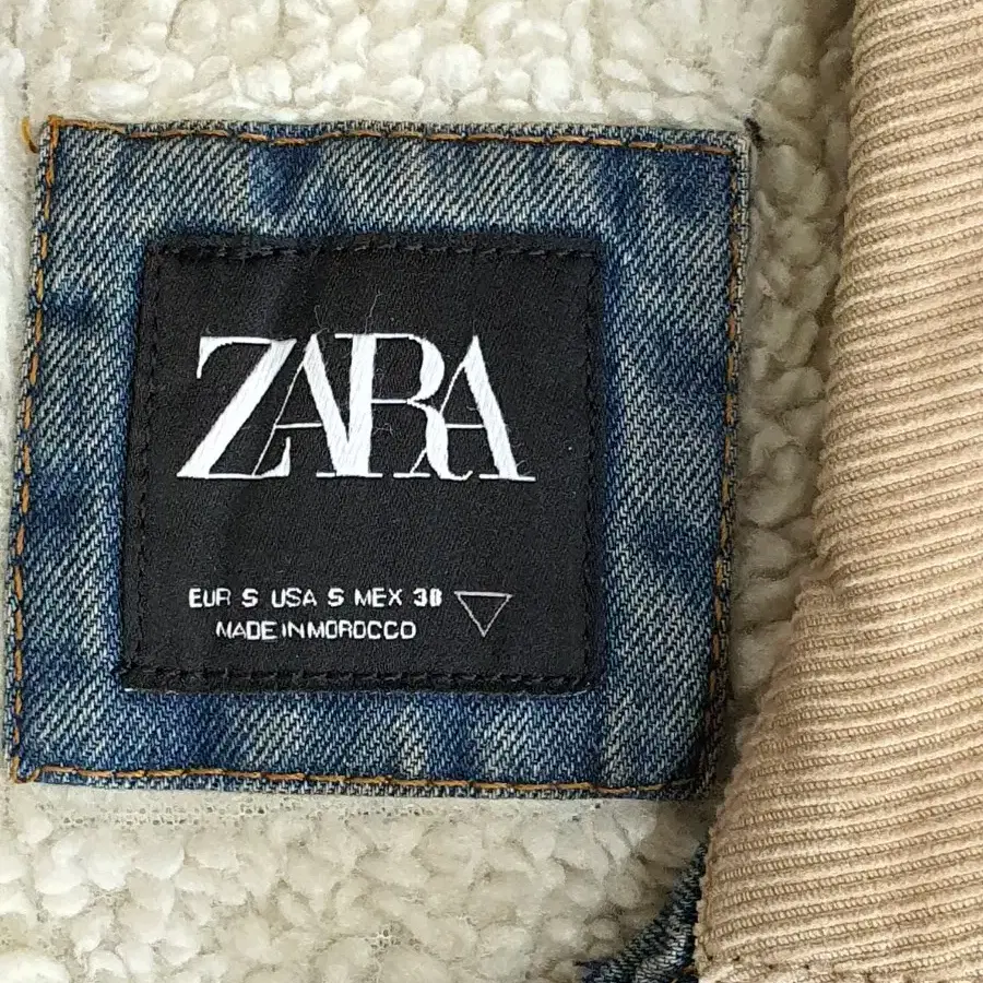 ZARA 자라 내피양털 카라 골뎅 배색 청자켓